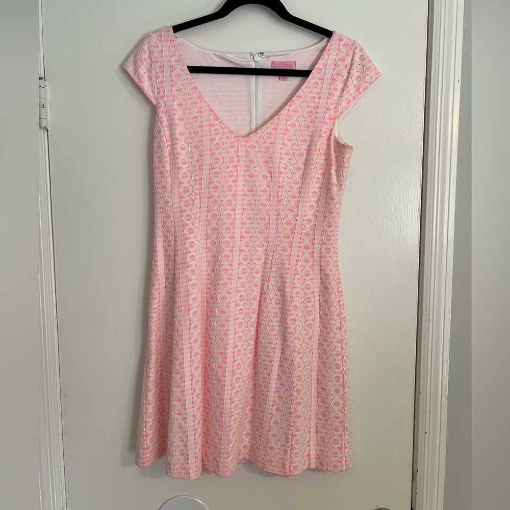 Lilly Pulitzer Pink + White Dress - Size Medium💗